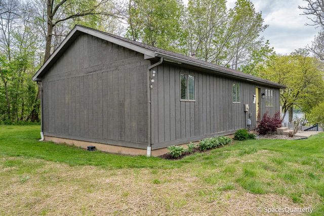 3859 E Forest Glen Avenue, Leesburg, IN 46538