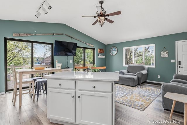 3859 E Forest Glen Avenue, Leesburg, IN 46538