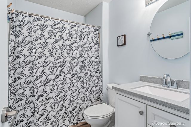 3859 E Forest Glen Avenue, Leesburg, IN 46538