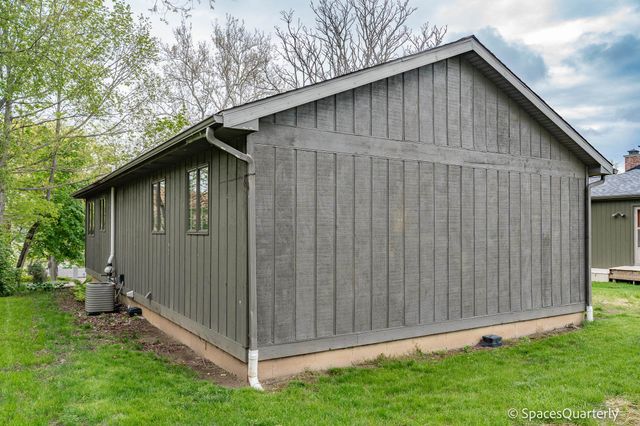 3859 E Forest Glen Avenue, Leesburg, IN 46538