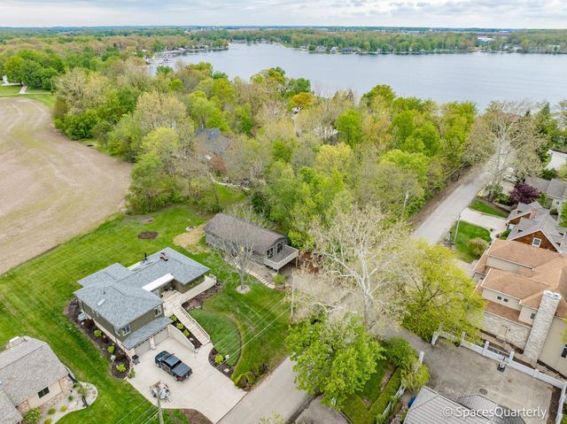 3859 E Forest Glen Avenue, Leesburg, IN 46538