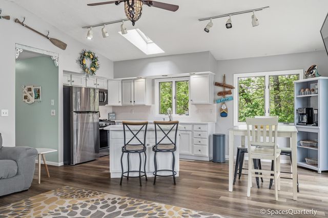 3859 E Forest Glen Avenue, Leesburg, IN 46538