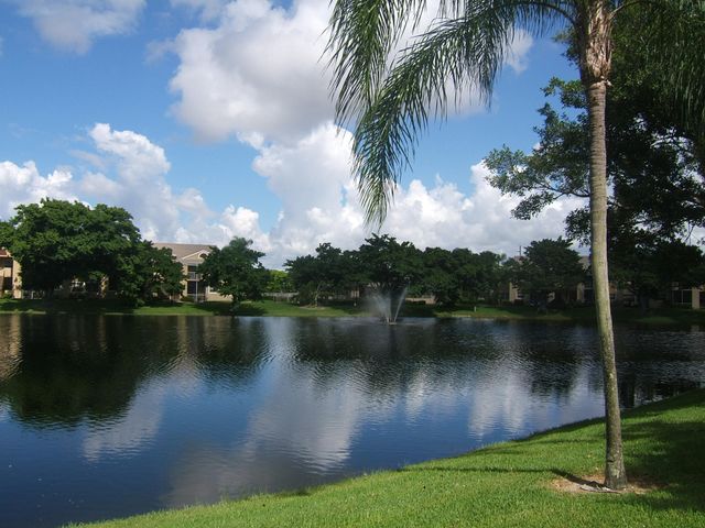 820 Cypress Park Way A, Deerfield Beach, FL 33064