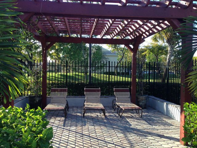 820 Cypress Park Way A, Deerfield Beach, FL 33064