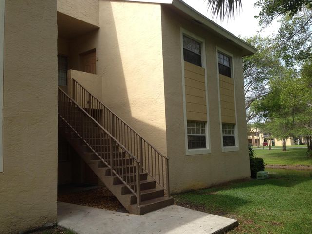 820 Cypress Park Way A, Deerfield Beach, FL 33064