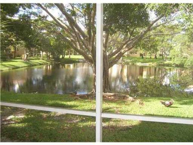 820 Cypress Park Way A, Deerfield Beach, FL 33064