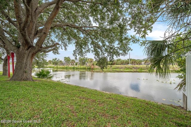 586 Louvre Drive, Melbourne, FL 32935