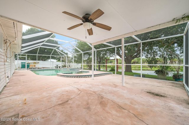 586 Louvre Drive, Melbourne, FL 32935
