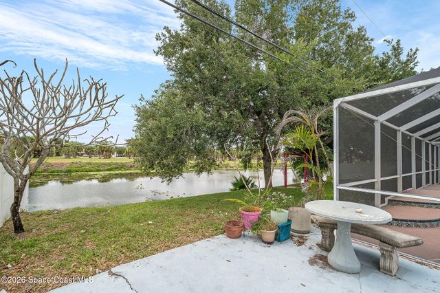 586 Louvre Drive, Melbourne, FL 32935