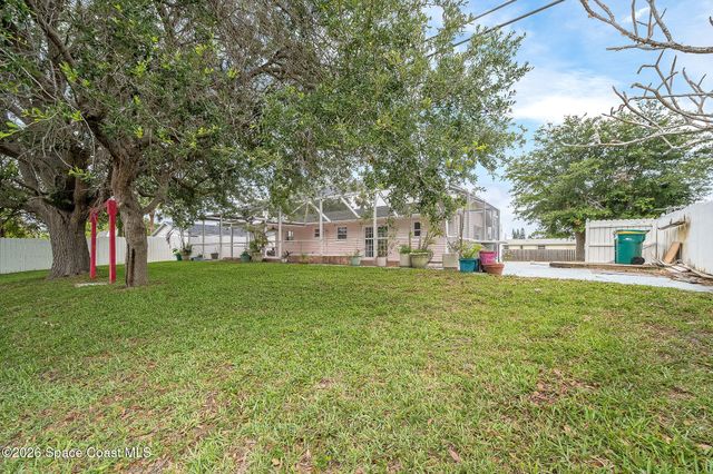 586 Louvre Drive, Melbourne, FL 32935