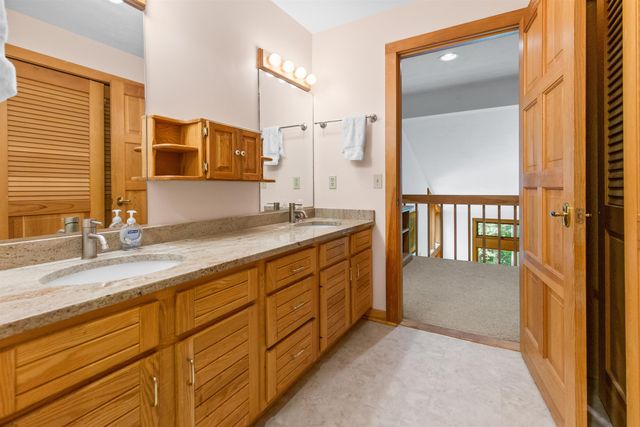32 Beech Hill Road, Campton, NH 03223