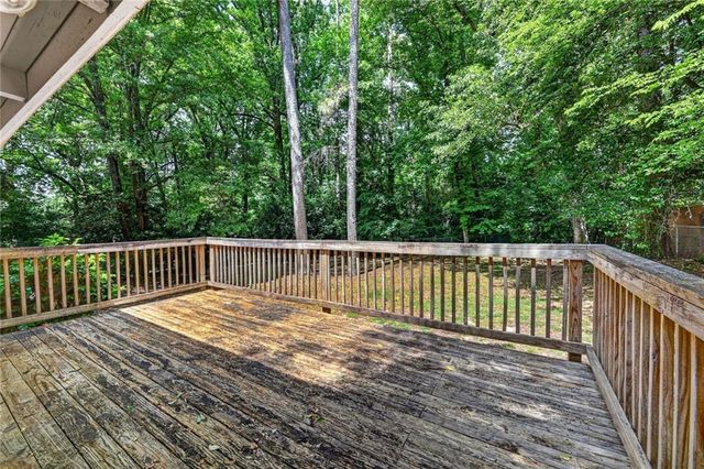 2462 Skyland Trail NE, Brookhaven, GA 30319