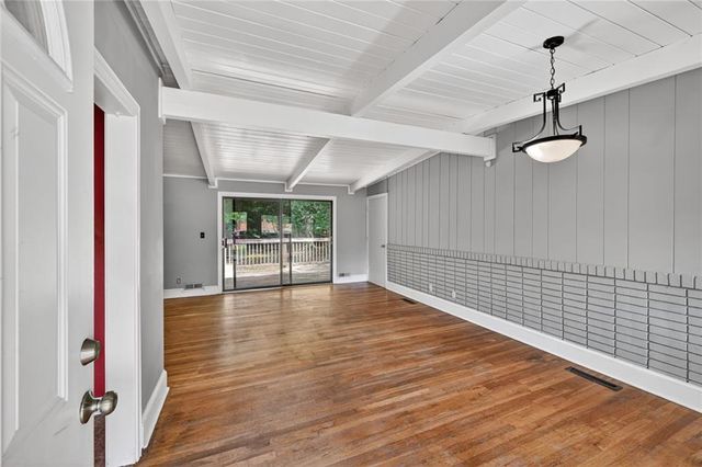 2462 Skyland Trail NE, Brookhaven, GA 30319