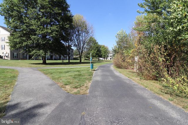 641 CHICKADEE, Lititz, PA 17543