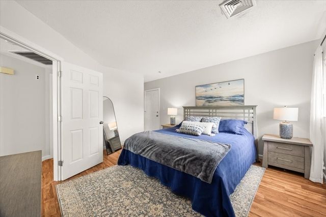 750 Whittenton St 124, Taunton, MA 02780