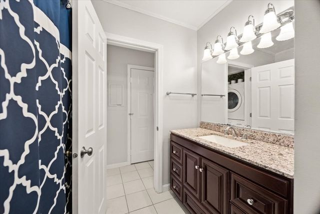 750 Whittenton St 124, Taunton, MA 02780