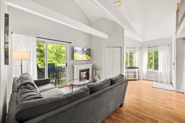 750 Whittenton St 124, Taunton, MA 02780