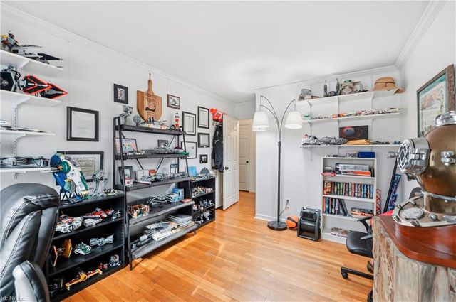 62 Sandra DR, Newport News, VA 23608