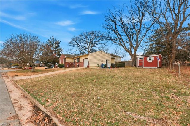 62 Sandra DR, Newport News, VA 23608