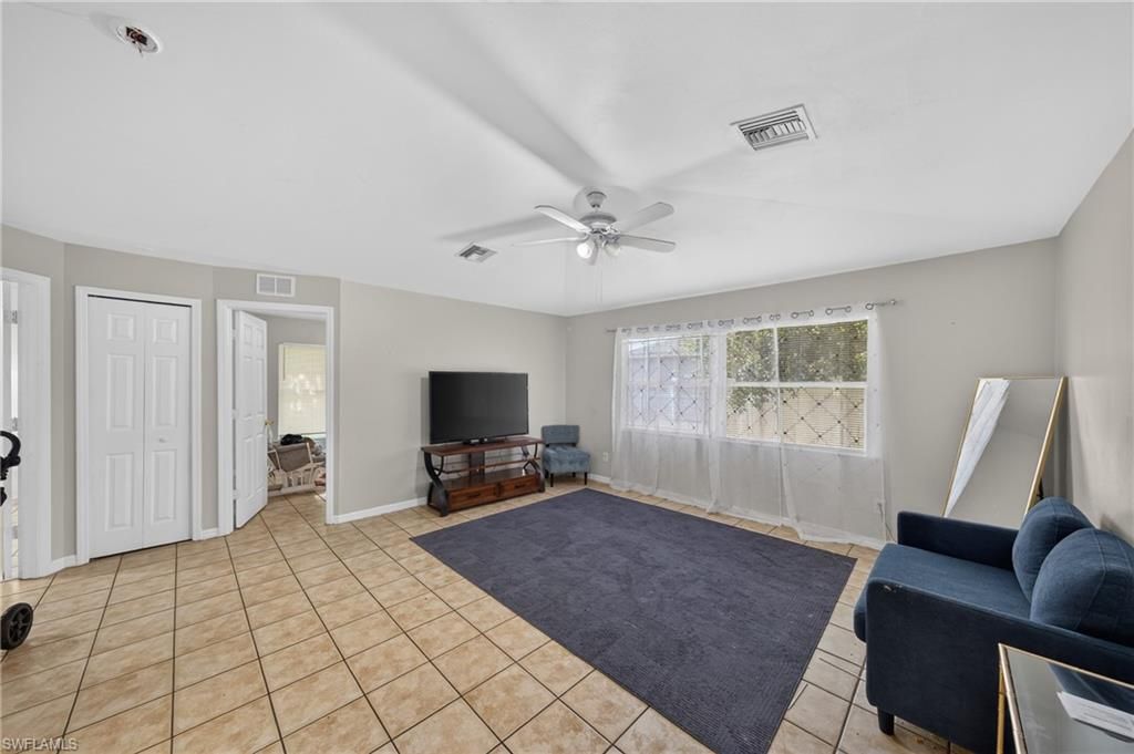 1133/1135 Gordon AVE S, LEHIGH ACRES, FL 33973 — photo 4