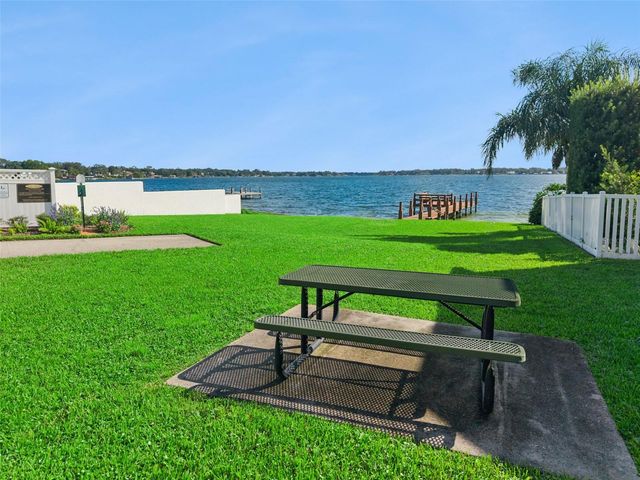 637 LAKE HARBOR CIRCLE, Orlando, FL 32809