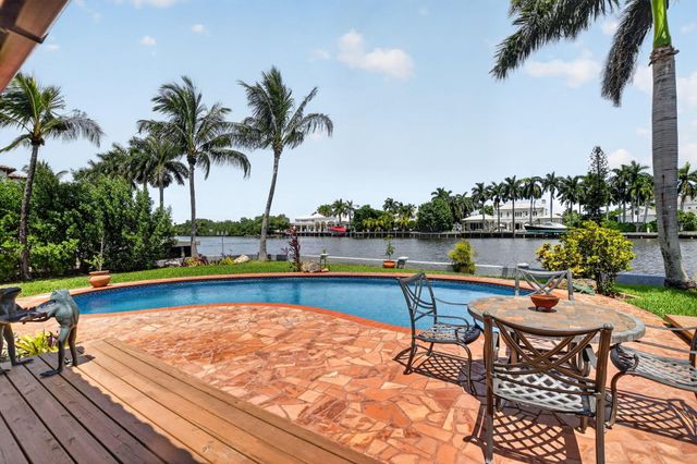 823 PALMER Road, Boynton Beach, FL 33483