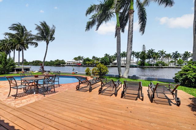 823 PALMER Road, Boynton Beach, FL 33483