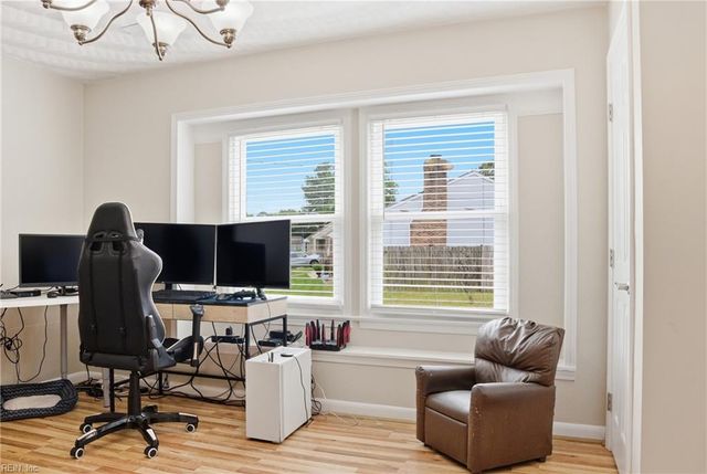2560 Roundtree CIR, Chesapeake, VA 23323