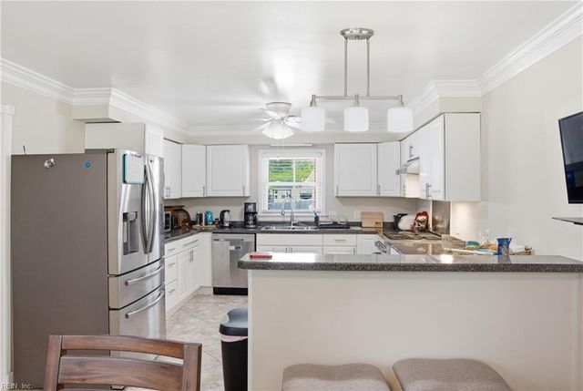 2560 Roundtree CIR, Chesapeake, VA 23323