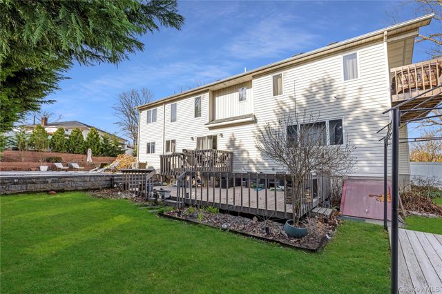 27 Cypress Drive, Kings Park, NY 11754