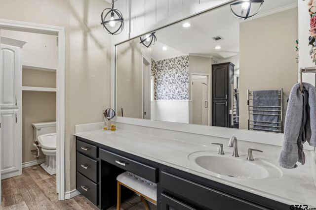 101 Gleneagles Dr, Mt Pleasant, TX 75455