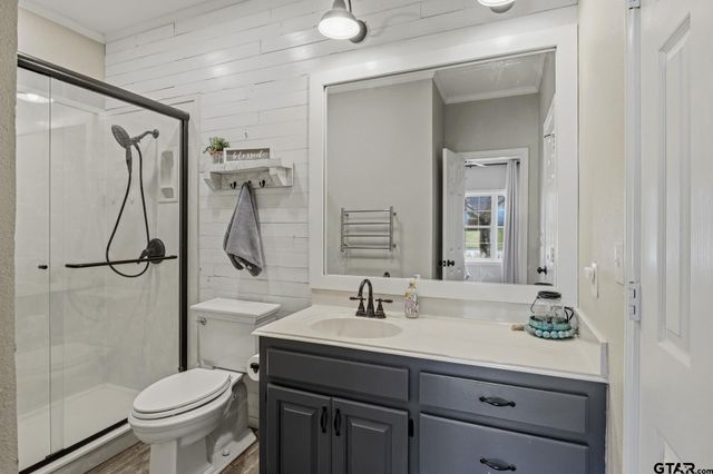 101 Gleneagles Dr, Mt Pleasant, TX 75455