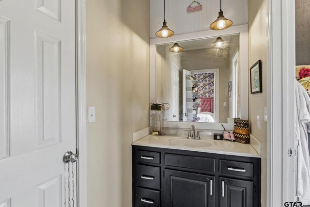 101 Gleneagles Dr, Mt Pleasant, TX 75455