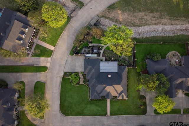 101 Gleneagles Dr, Mt Pleasant, TX 75455