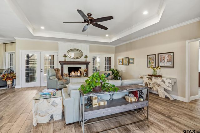 101 Gleneagles Dr, Mt Pleasant, TX 75455