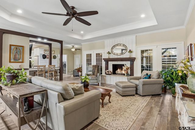 101 Gleneagles Dr, Mt Pleasant, TX 75455