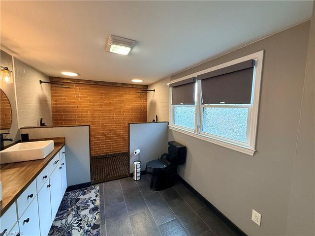 555 Shady Lane, Wilkesboro, NC 28697
