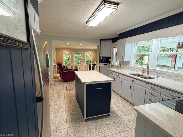 555 Shady Lane, Wilkesboro, NC 28697
