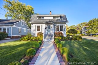 524 Western Avenue, Wheaton, IL 60187