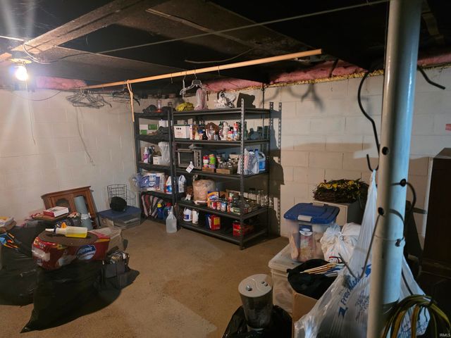 8255 S 900 West Road, San Pierre, IN 46374