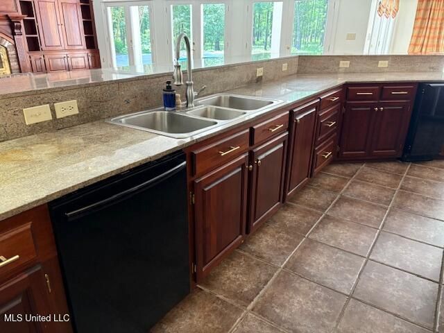 2205 E Third Street, Forest, MS 39074