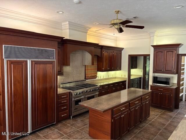 2205 E Third Street, Forest, MS 39074