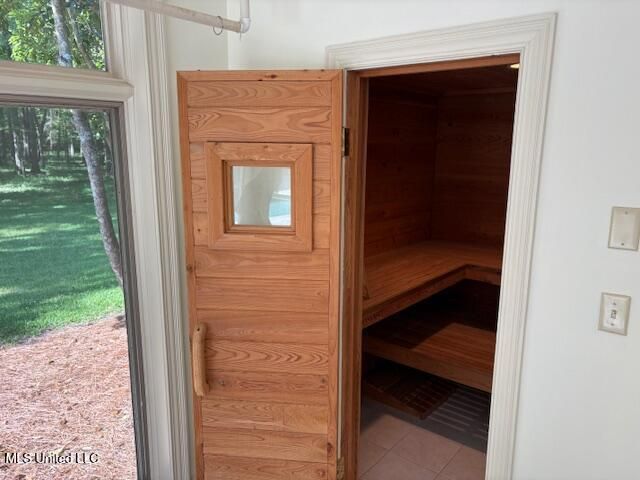 2205 E Third Street, Forest, MS 39074