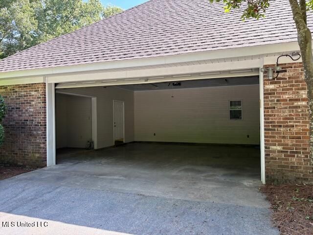 2205 E Third Street, Forest, MS 39074