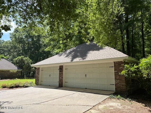 2205 E Third Street, Forest, MS 39074