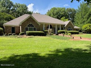 2205 E Third Street, Forest, MS 39074
