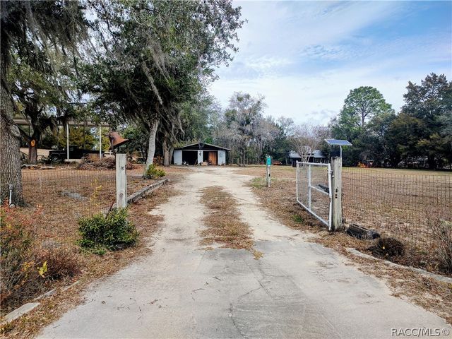 5149 W Evita Lane, Dunnellon, FL 34433