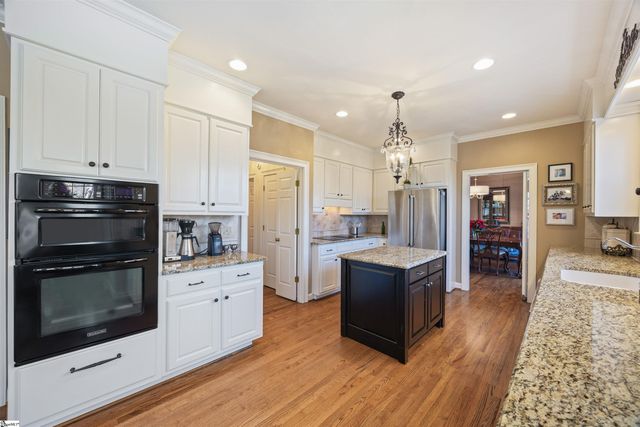 104 Laurel Oak Trail, Simpsonville, SC 29681