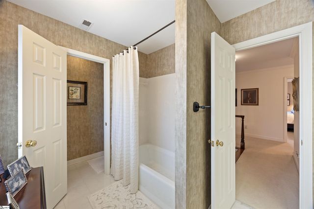 104 Laurel Oak Trail, Simpsonville, SC 29681