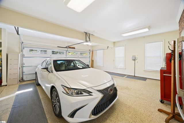 104 Laurel Oak Trail, Simpsonville, SC 29681